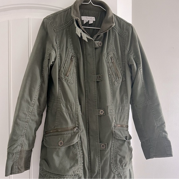 Love trf Jacket - Picture 2 of 7